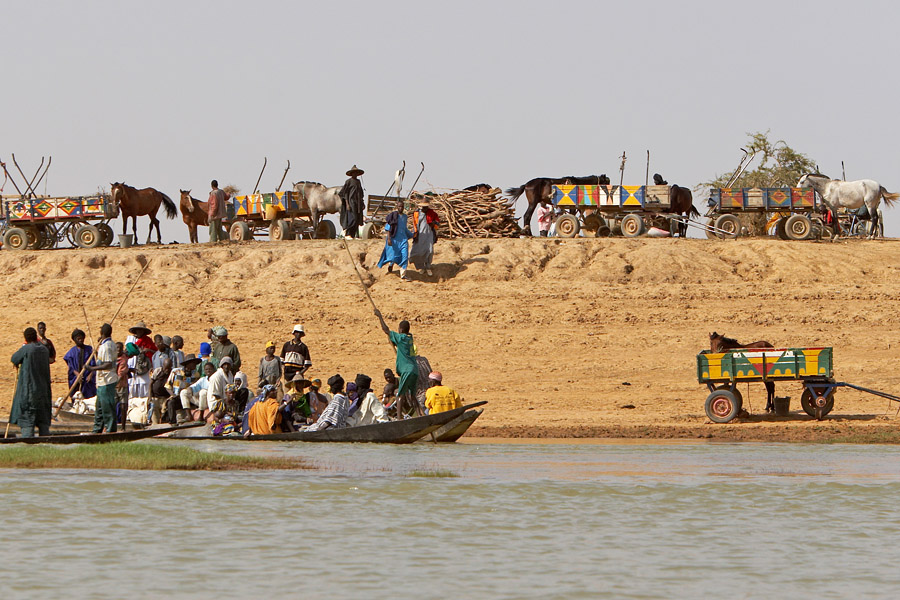 100   Life on the Niger